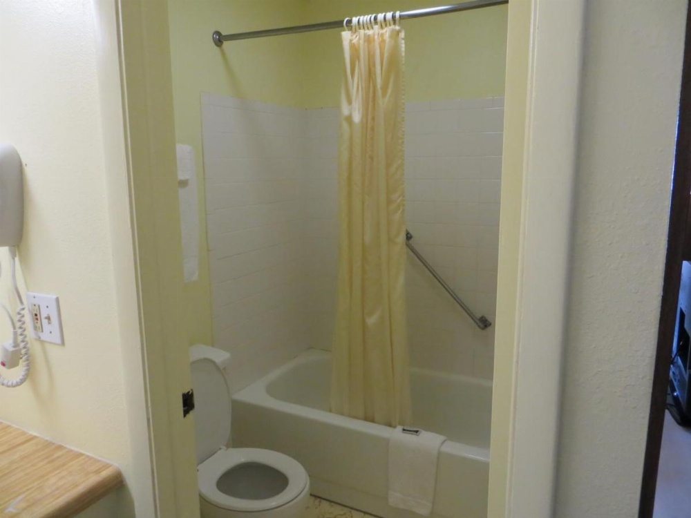 Room image 5